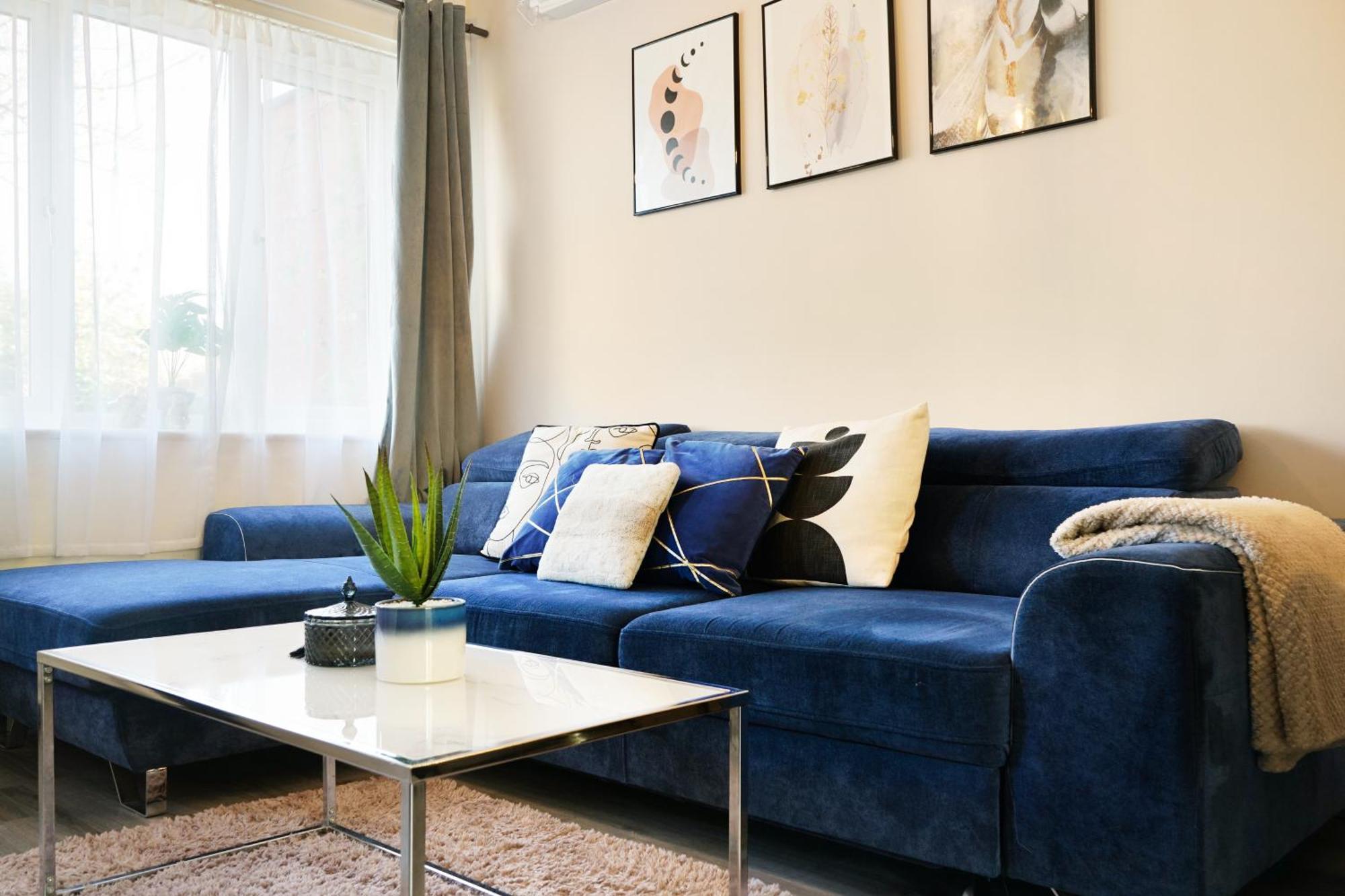 Cosy Corner In Aylesbury Near Stoke Mandeville Hospital & Town Centre With Private Parking Eksteriør bilde